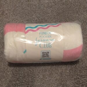 Funboy Poolside Leisure Club Pink and Cream Towel